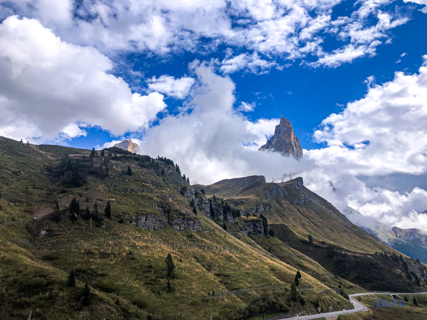 Cloud Piercing Mountain